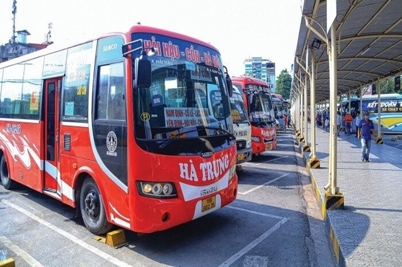 liên quan đến vấn đề kinh doanh vận tải hành khách theo hợp đồng, một số ý kiến cho hay, cơ quan soạn thảo cần xem xét, bổ sung một số quy định - Ảnh minh họa: ITN