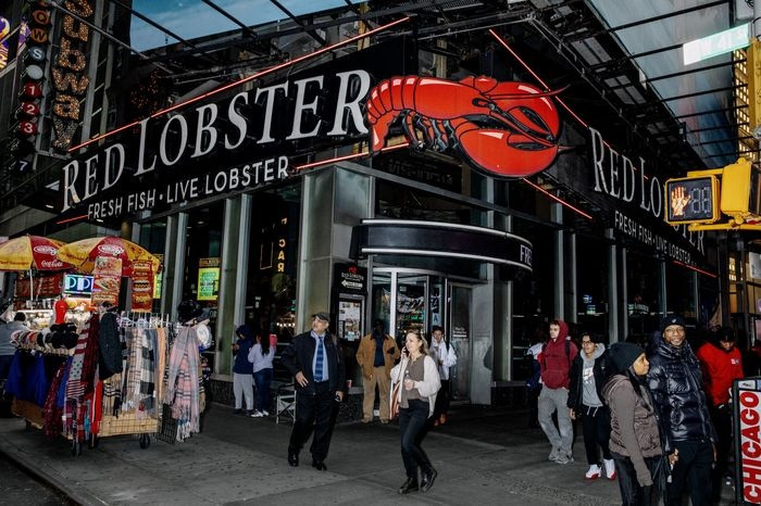 Chuỗi nhà hàng Red Lobster nổi tiếng của Mỹ mới đây đã nộp đơn xin phá sản sau nhiều năm bất ổn về tài chính và điều hành. 