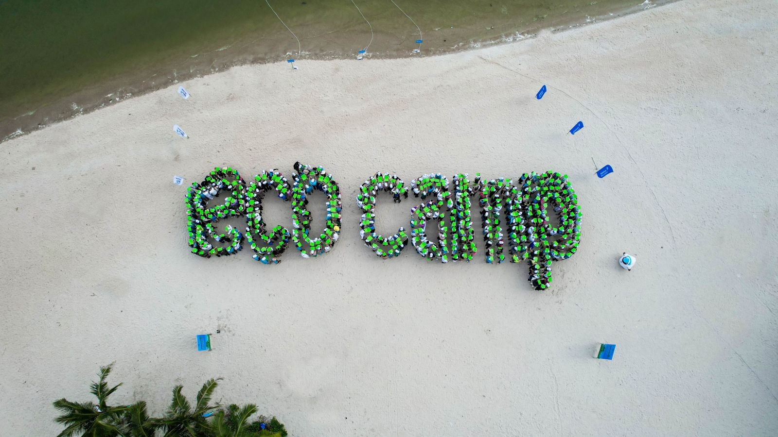 Màn dù lượn mãn nhãn khởi đầu cho hành trình tại Eco Camp.