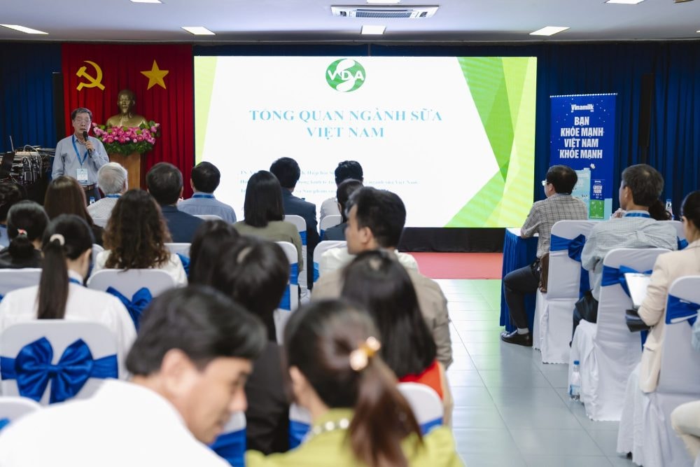 Kinh tế tuần hoàn là lựa chọn tối ưu cho doanh nghiệp ngành sữa phát triển bền vững Kinh tế tuần hoàn là lựa chọn tối ưu cho doanh nghiệp ngành sữa phát triển bền vững