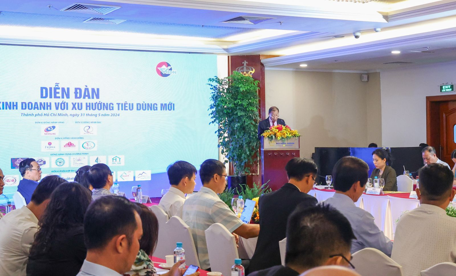 200 đại biểu tham gia diễn đàn đã thảo luận việc xây dựng văn hóa kinh doanh với xu hướng tiêu dùng mới vì sự phát triển bền vững của doanh nghiệp