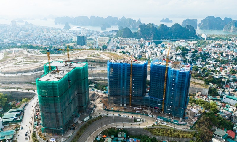 Hiện Quảng Ninh có nhu cầu nhà ở xã hội trên địa bàn tỉnh cần khoảng gần 25.000 căn (nhà ở xã hội cho các đối tượng thu nhập thấp khoảng 18.000 căn, công nhân KCN và ngành Than khoảng 7.000 căn).