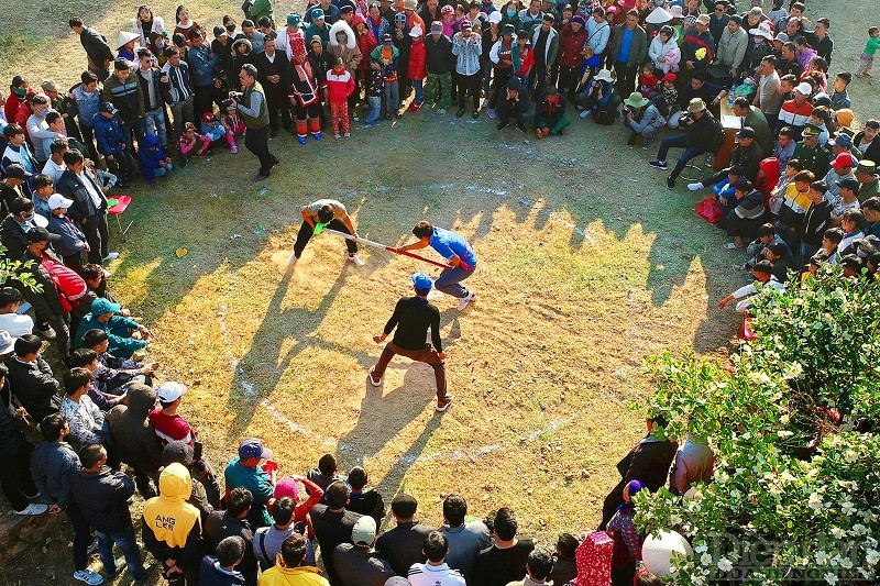 Hội thi đẩy gậy mùa hoa sở - Bình Liêu