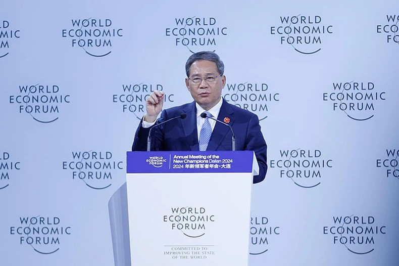 Thủ tướng Trung Quốc Lý Cường phát biểu tại Hội nghị WEF Đại Liên 2024.