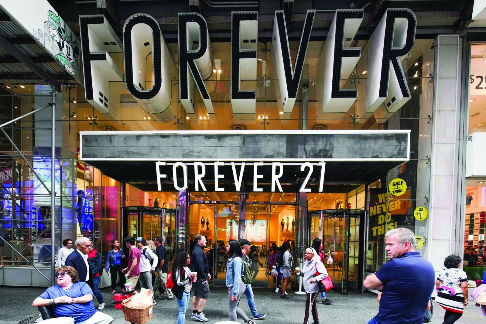 Authentic Brands Group đã mua lại thương hiệu Forever 21.