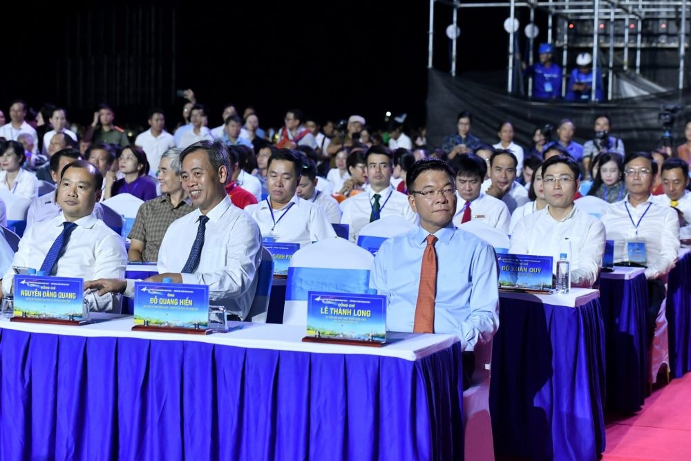 Khai mạc Lễ hội Vì hòa bình 2024: Tôn vinh giá trị của hòa bình Khai mạc Lễ hội Vì hòa bình 2024: Tôn vinh giá trị của hòa bình