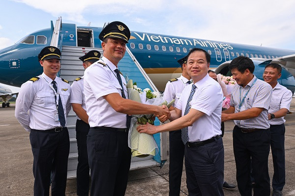 Những chiếc Airbus A320neo gia nhập đội bay của Vietnam Airlines trong năm 2024 sẽ góp phần cung cấp gần 40.000 chỗ trong dịp cao điểm hè và gần 300.000 ghế trong nửa cuối năm