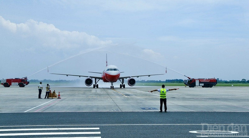 TP Hải Phòng đón chuyến bay đầu tiên từ Lệ Giang đến Hải Phòng qua Cảng hàng không quốc tế Cát Bi ngày 15/6 vừa qua