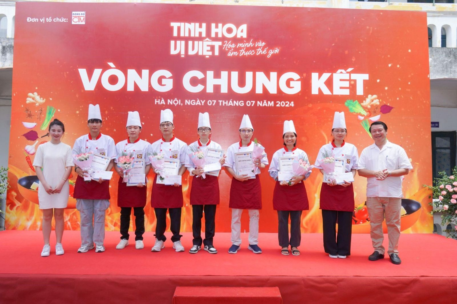 Các thí sinh giành giải Khuyến khích cuộc thi “Tinh hoa Vị Việt”