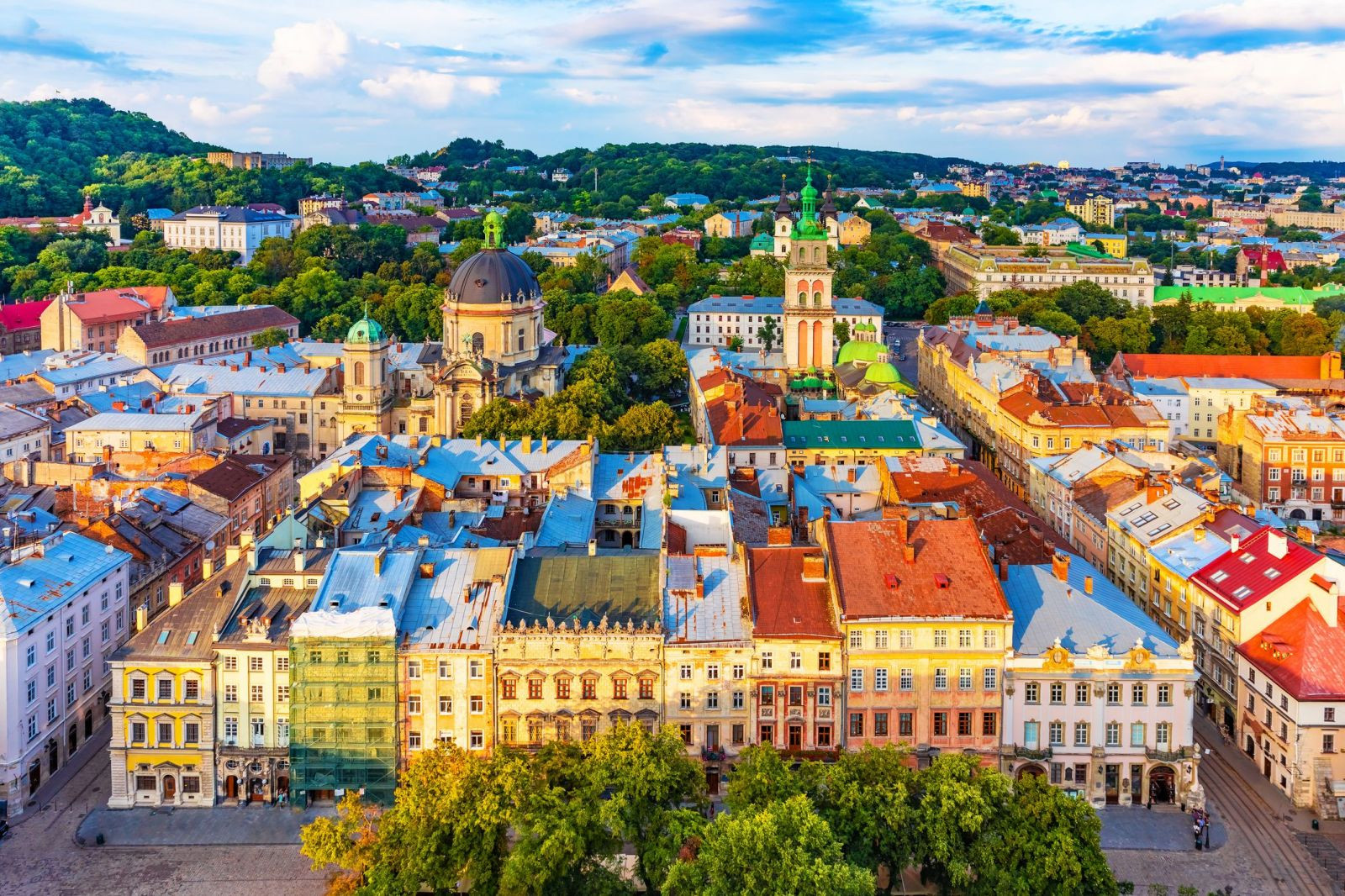 Lviv thành phố phía Tây Ukraine vẫn yên bình và phát triển