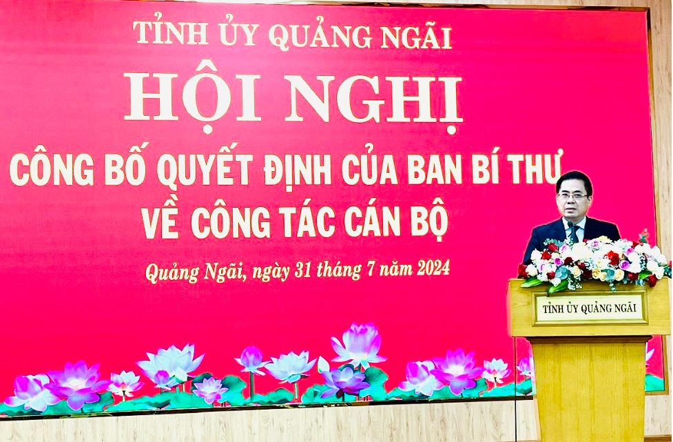 Đồng chí Nguyễn Hoàng Giang phát biểu nhận nhiệm vụ.