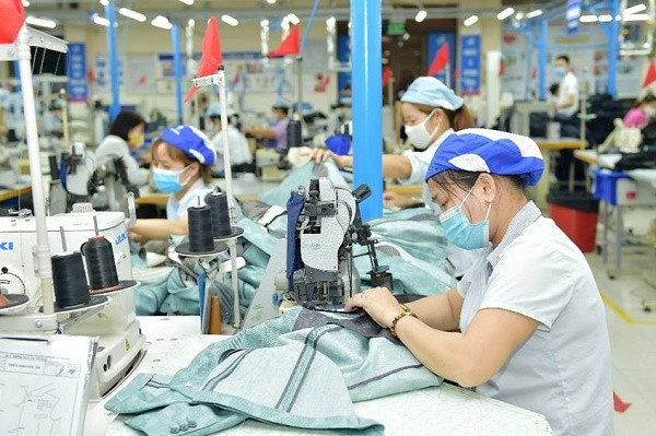 PMI ngành sản xuất của Việt Nam tăng 54,7 điểm trong tháng 7.