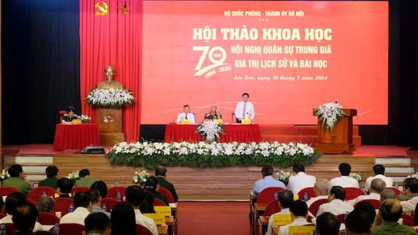 Hội thảo khoa học với chủ đề “70 năm Hội nghị quân sự Trung Giã - Giá trị lịch sử và bài học”.