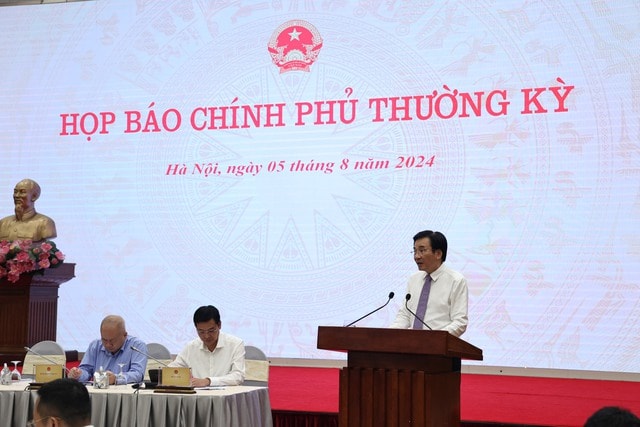 họp báo 1