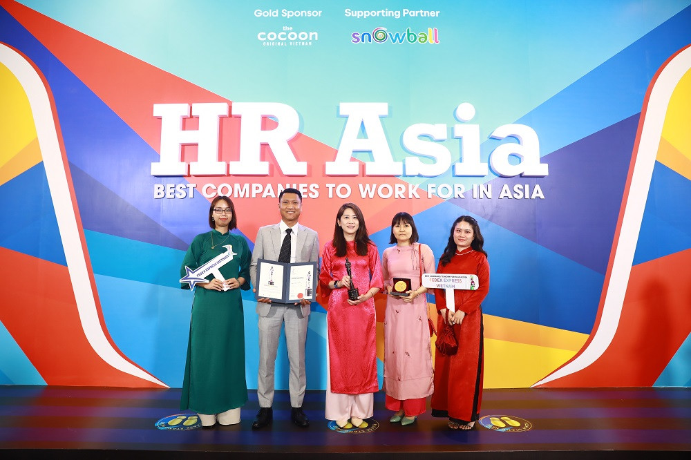 FedEx VN wins 2 HR Asia Awards