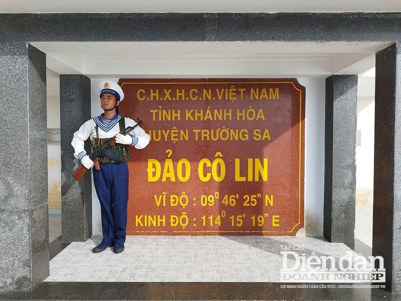 Công tác trực sẵn sàng chiến đấu tại đảo Cô Lin