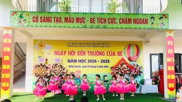 Tưng bừng ngày khai giảng năm học mới tại Trường Mầm non Đông Quang
