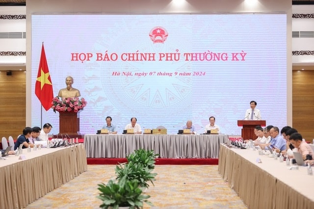 Toàn cảnh cuộc họp báo.