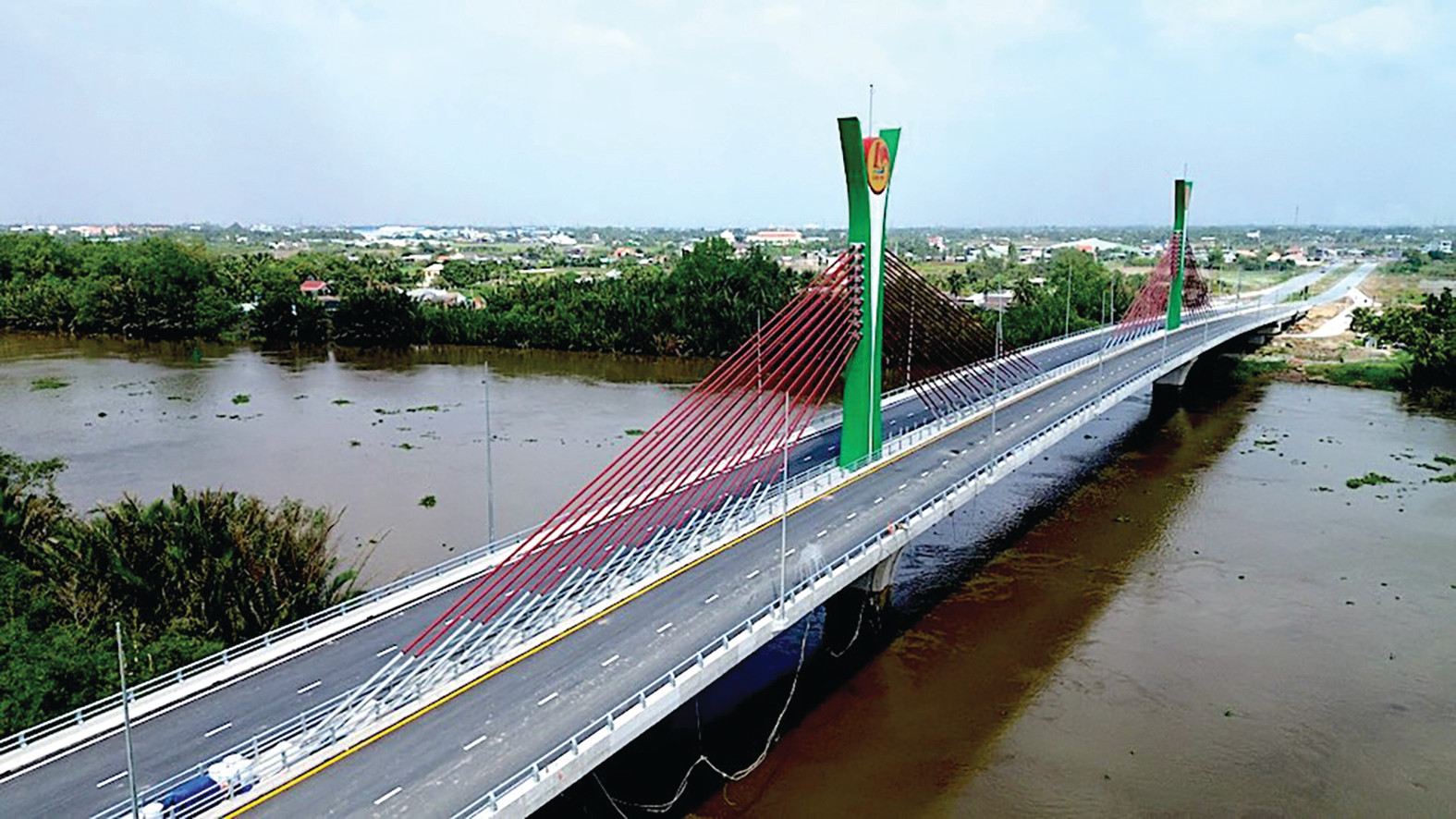 Tuyến đường vành đai TP Tân An có tổng chiều dài hơn 22km và 5 cầu, đi qua địa bàn huyện Thủ Thừa và TP Tân An.