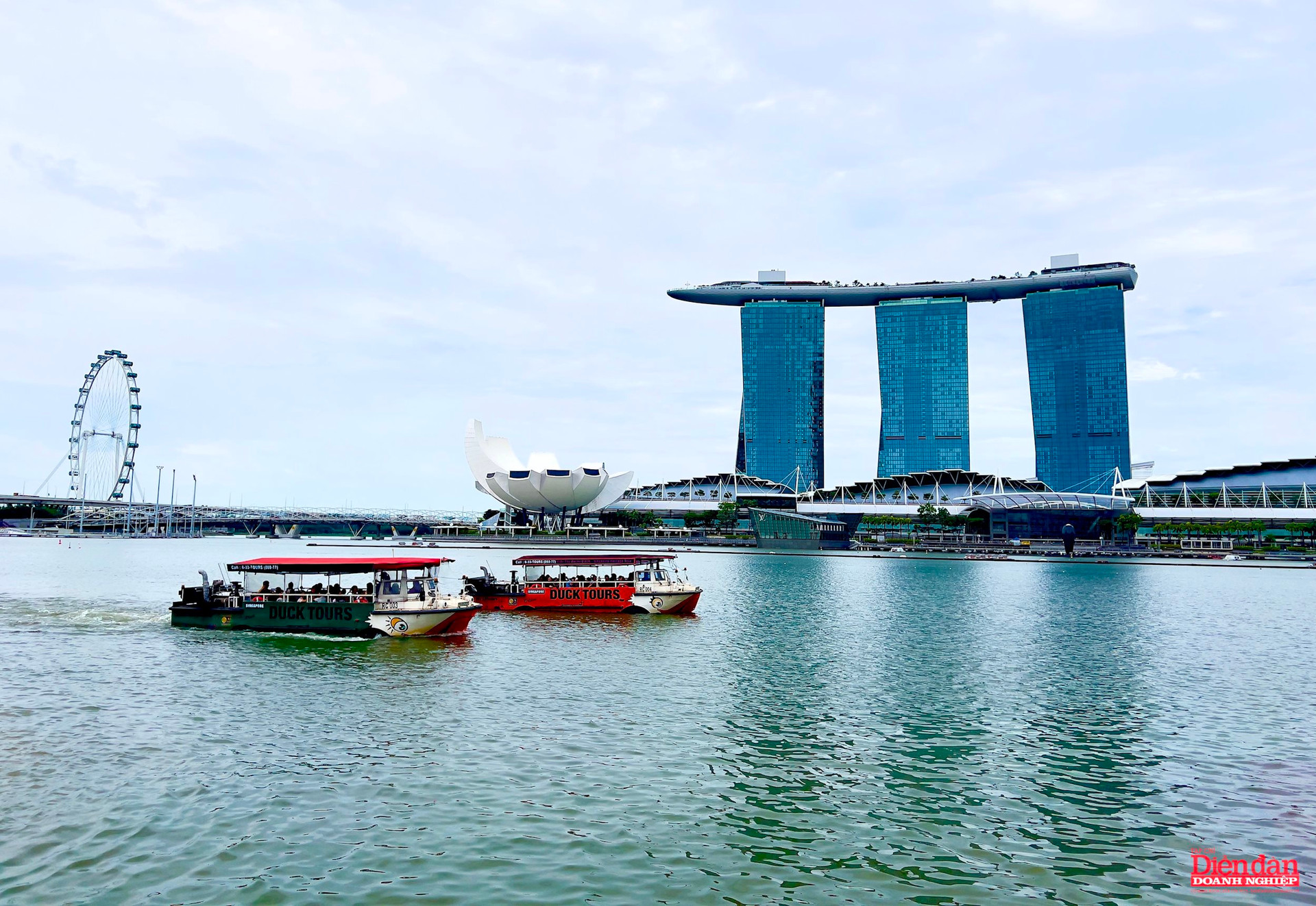 Singapore lần đầu tiên lọt vào nhóm 'Minh bạch cao', nhờ tập trung vào tính bền vững và các dịch vụ kỹ thuật số. Ảnh: LV