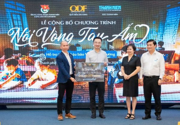 PNJ chung tay tiếp sức trẻ em quay lại trường hậu bão Yagi PNJ chung tay tiếp sức trẻ em quay lại trường hậu bão Yagi