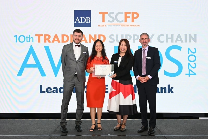 TPBank vừa được ADB vinh danh với giải thưởng Leading SME Trade Bank - Ngân hàng dẫn đầu về hỗ trợ doanh nghiệp SME năm thứ 3 liên tiếp.