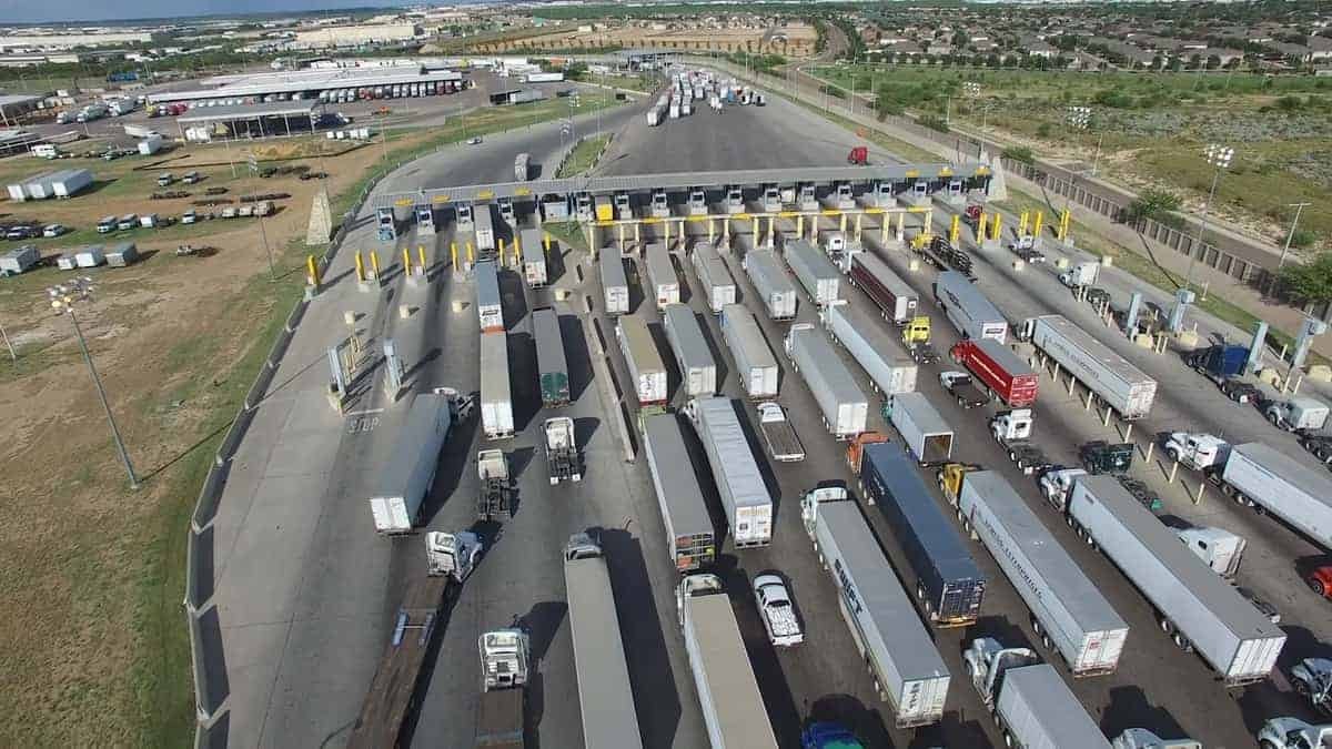 laredo-world-trade-bridge-port-of-entry.jpg