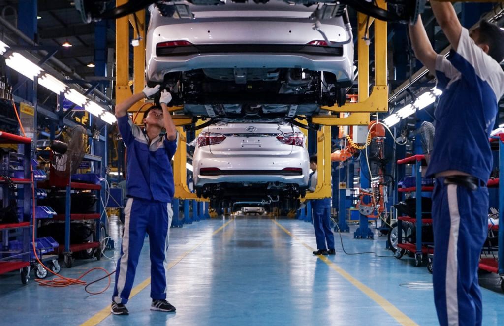 Dây chuyền lắp ráp ô tô tại nhà máy Hyundai Thành Công, tỉnh Ninh Bình.