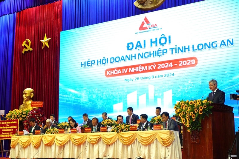 Ông Võ Tân Thành, Phó Chủ tịch VCCI phát biểu tại Đại hội