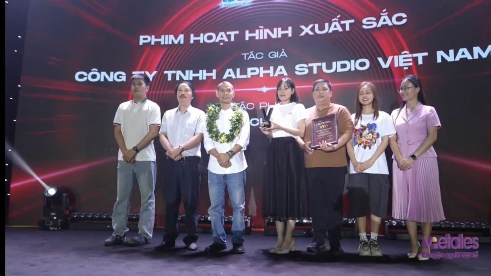 Giải thưởng sáng tạo nội dung số Việt Nam 2024 vinh danh 12 tổ chức, cá nhân xuất sắc Giải thưởng sáng tạo nội dung số Việt Nam 2024 vinh danh 12 tổ chức, cá nhân xuất sắc
