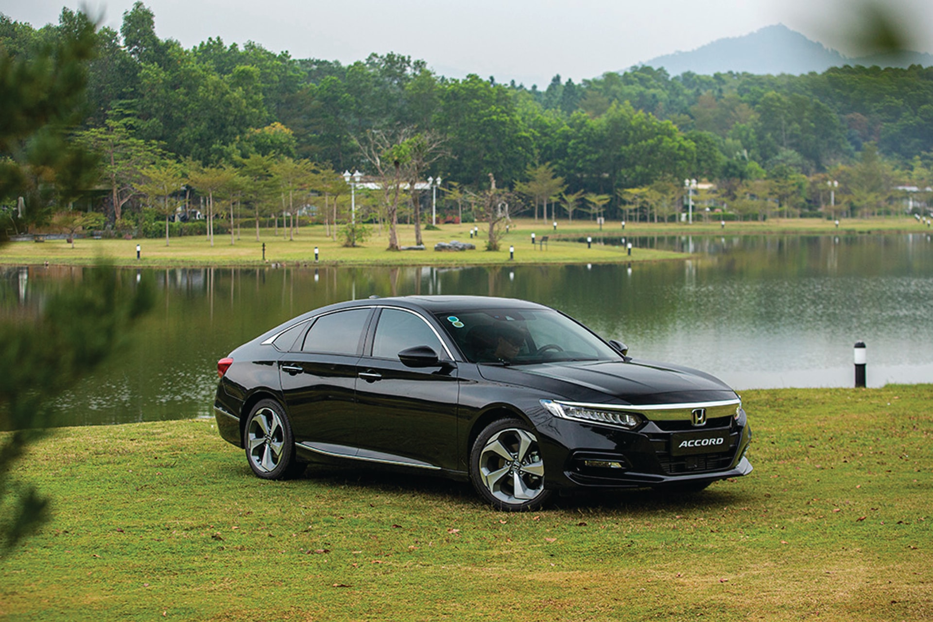 Honda Accord luôn rơi vào nhóm xe ế ẩm nhất tại thị trường Việt Nam