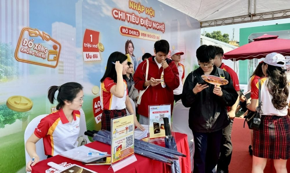 Khám phá đại tiệc 