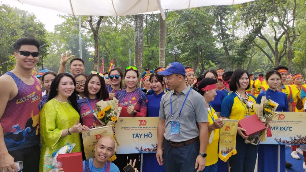 Giải Bơi chải Thuyền rồng Hà Nội mở rộng năm 2024 tôn vinh di sản văn hóa và phát triển du lịch Thủ đô
