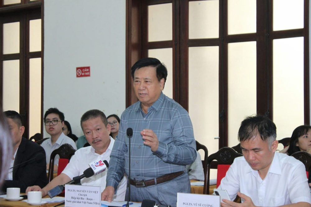 CIEM đề xuất chưa áp dụng thuế tiêu thụ đặc biệt đối với nước giải khát có đường CIEM đề xuất chưa áp dụng thuế tiêu thụ đặc biệt đối với nước giải khát có đường