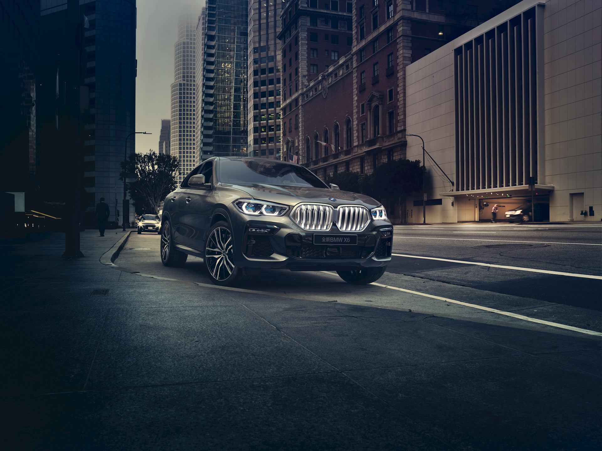 BMW X6 nhận ưu đãi 50_ phí trước bạ