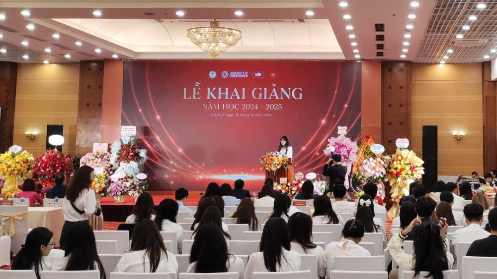 Chương trình liên kết đào tạo giữa Học viện Tài chính - Đại học Greenwich khai giảng năm học mới