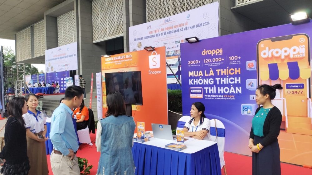 Kết nối giao thương, giới thiệu sản phẩm công nghệ số thành phố Hà Nội 2024    