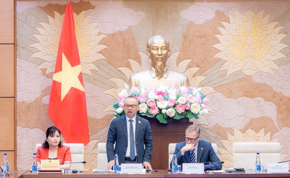 Hoàn thiện dự thảo Luật Điện lực để thúc đẩy chuyển dịch năng lượng xanh tại Việt Nam