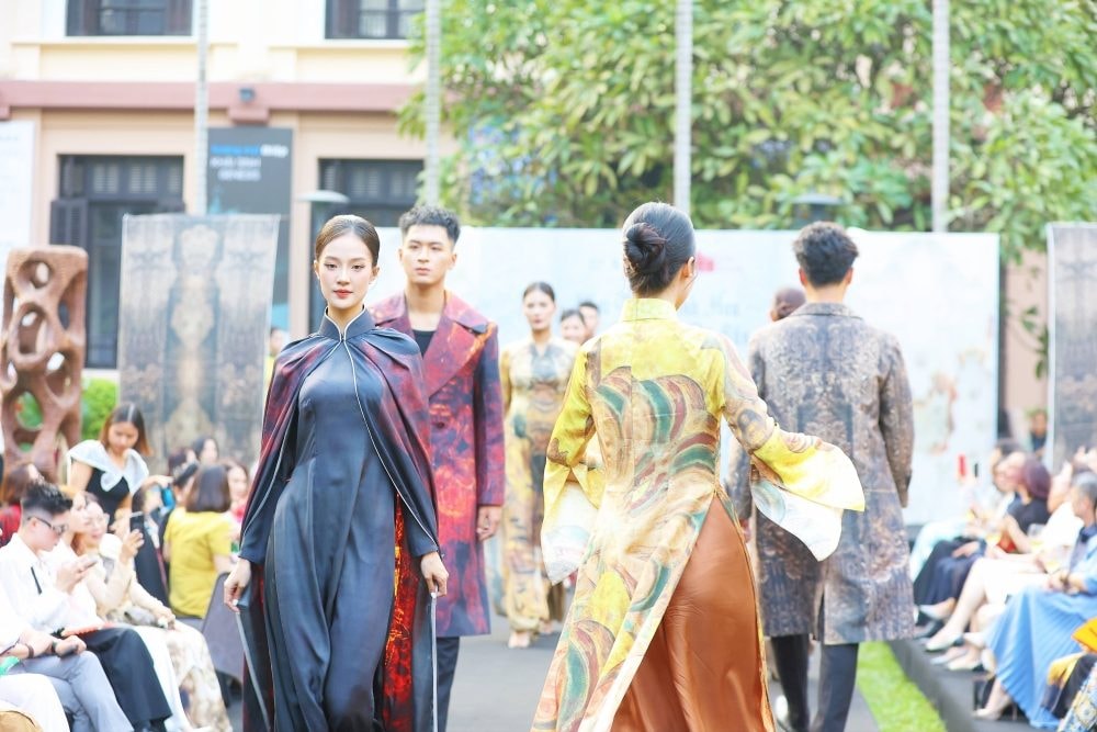 “Khơi dậy Tinh hoa, Nối dài Di sản” tôn vinh giá trị văn hóa, di sản Việt Nam