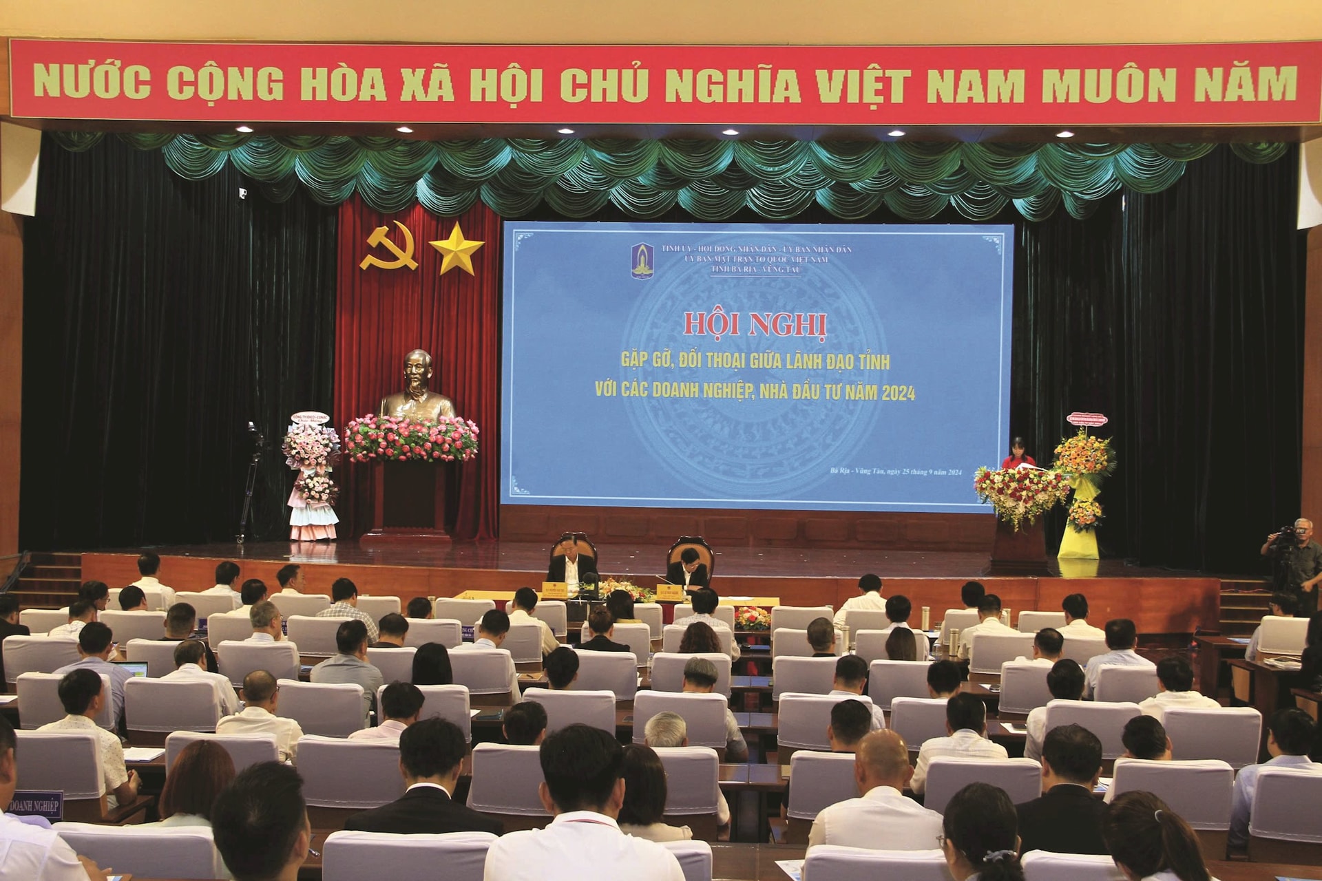 Hội nghị đối thoại