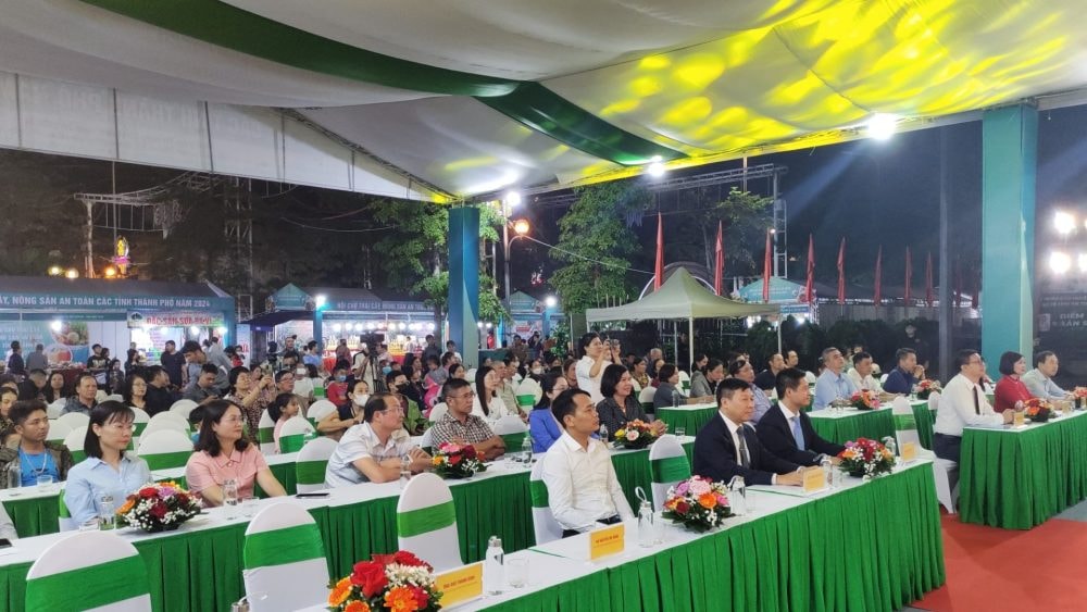 Hội chợ trái cây, nông sản an toàn các tỉnh, thành phố năm 2024