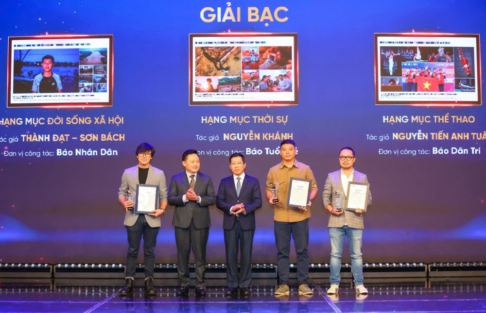 Lễ trao Giải ảnh “Khoảnh khắc Báo chí