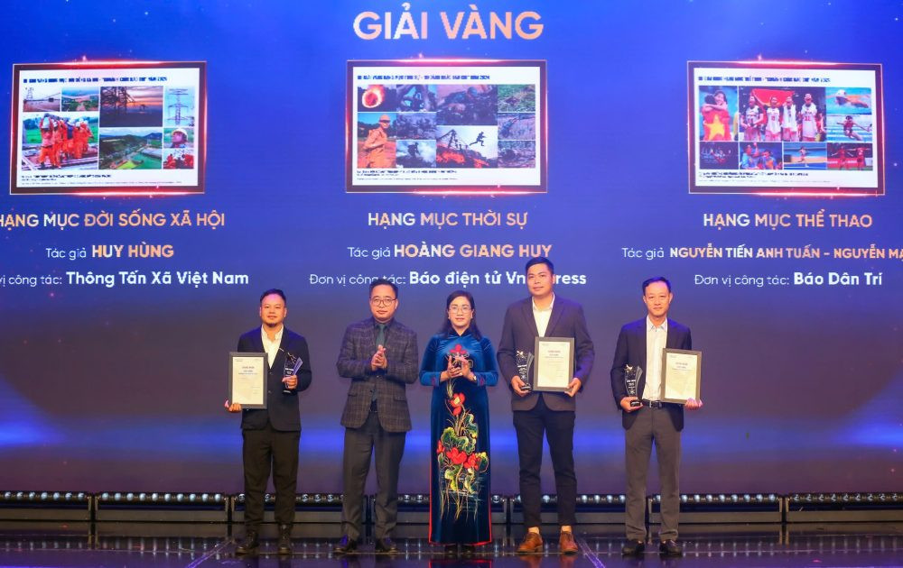 Lễ trao Giải ảnh “Khoảnh khắc Báo chí