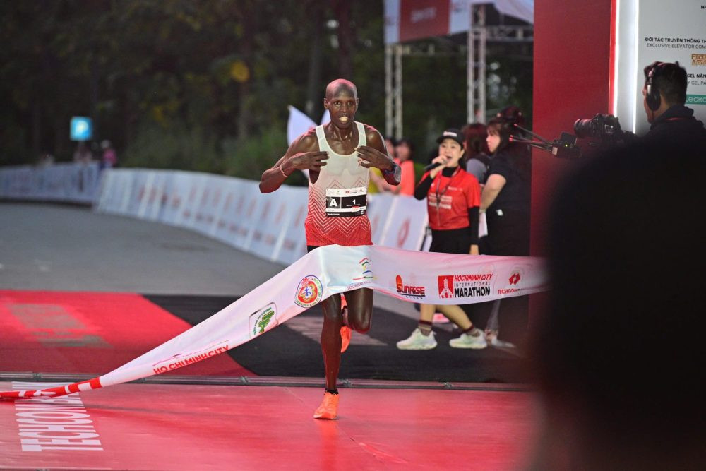 Các nhà vô địch giải marathon quốc tế thành phố Hồ Chí Minh Techcombank mùa thứ 7 lộ diện Các nhà vô địch giải marathon quốc tế thành phố Hồ Chí Minh Techcombank mùa thứ 7 lộ diện
