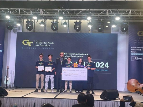 NHÓM SINH VIÊN BURNUP CỦA TRƯỜNG ĐẠI HỌC FULBRIGHT VIỆT NAM TRỞ THÀNH Á QUÂN CUỘC THI CIC CHÂU Á 2024