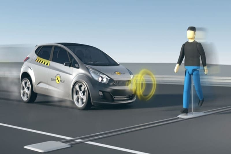 Euro-NCAP-AEB-Pedestrian-Detection-Tests (1)