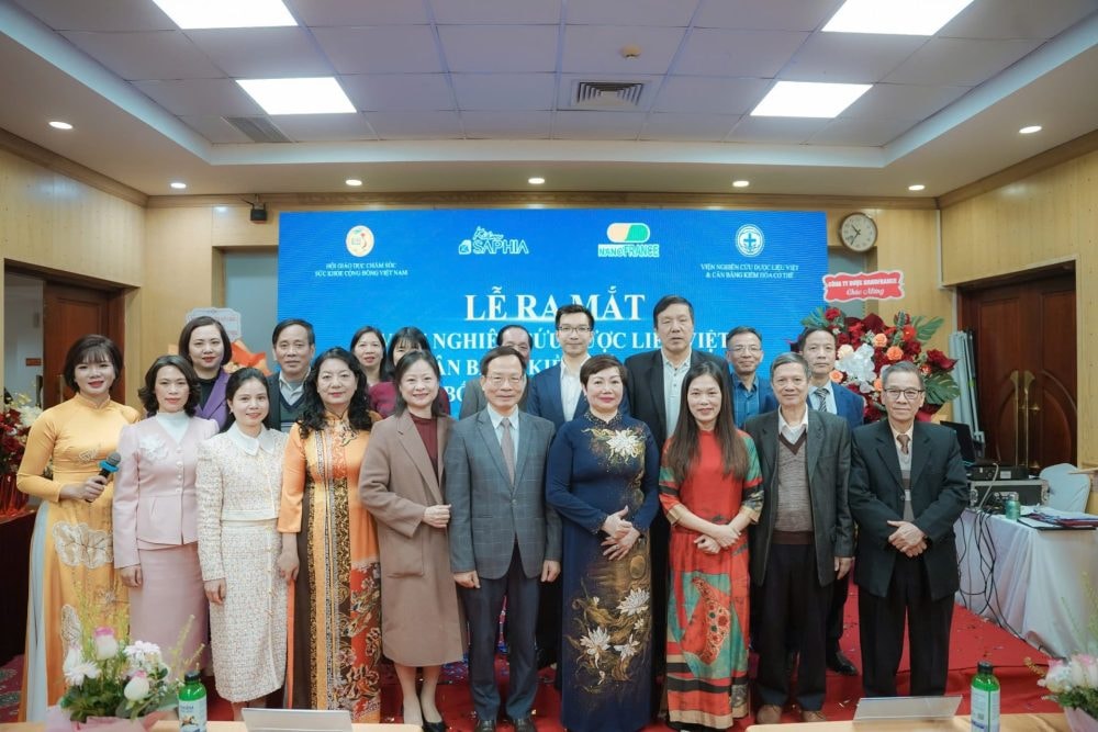Lễ ra mắt Viện Nghiên cứu Dược liệu Việt & Cân bằng Kiềm hóa Cơ thể Lễ ra mắt Viện Nghiên cứu Dược liệu Việt & Cân bằng Kiềm hóa Cơ thể