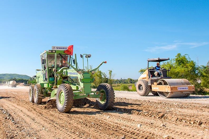 thi công trên cao tốc - B1