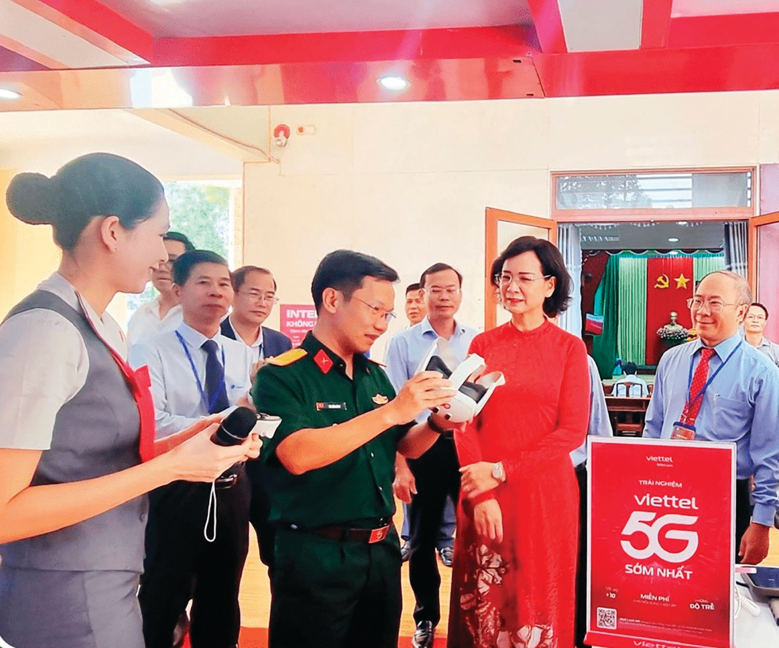 Viettel Bình Phước giới thiệu các sản phẩm, phần mềm, giải pháp về công nghệ 5G