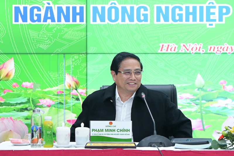 thu-tuong-chu-tri-hoi-nghi-tong-ket-nam-2024-cua-nganh-nn-ptnt-143549_729.jpg